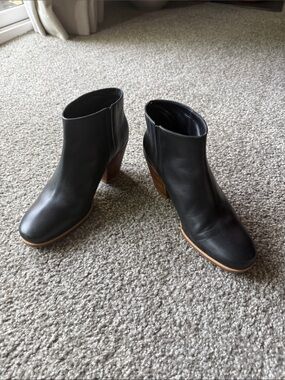 Excellent condition black Rachel Comey Mars boot size 8.5